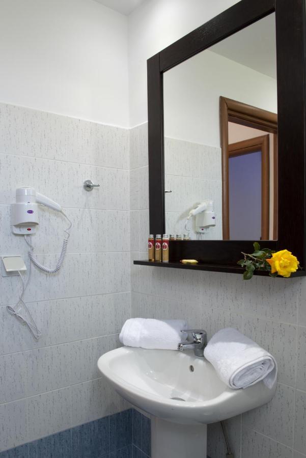 Anemi Leros Apartments Panteli Номер фото