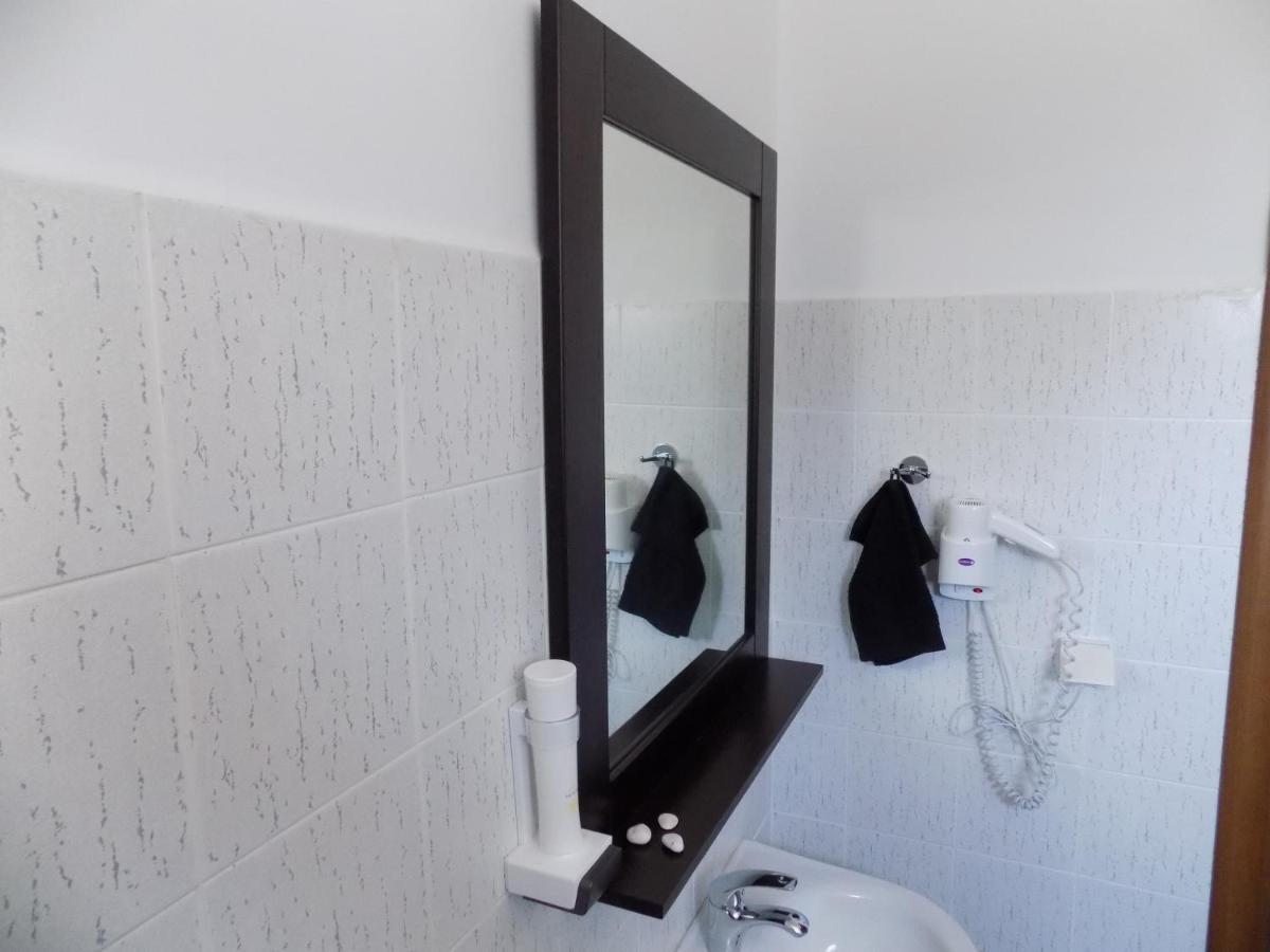 Anemi Leros Apartments Panteli Екстер'єр фото